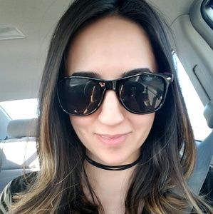 Meet your Posher, Kari